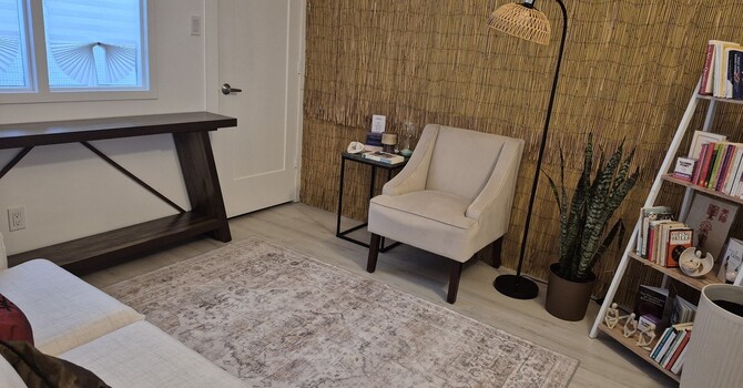 Now Available: In-Person Psychotherapy & Art Therapy in North York image